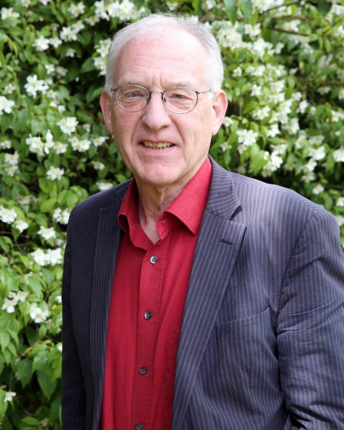 Professor Andreas Zieger